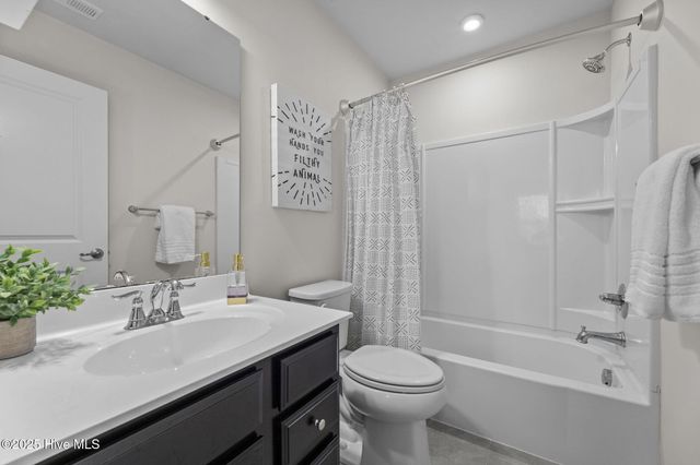 324 Sunny Lake Road, Moyock, NC 27958