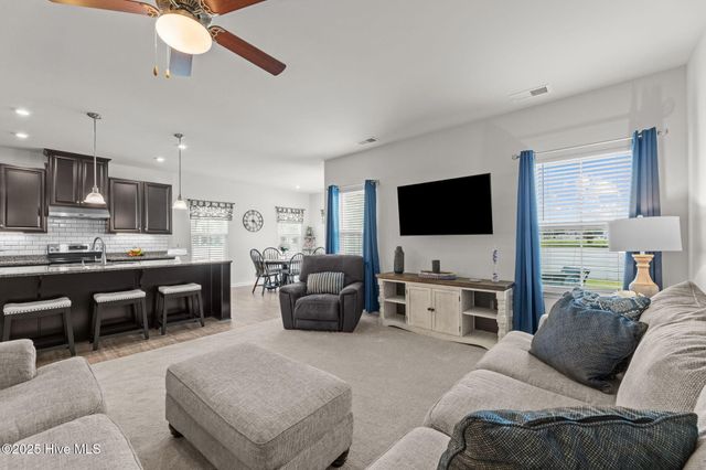 324 Sunny Lake Road, Moyock, NC 27958
