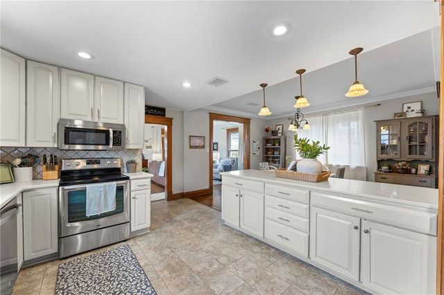 501 E Shawnee Street, Paola, KS 66071