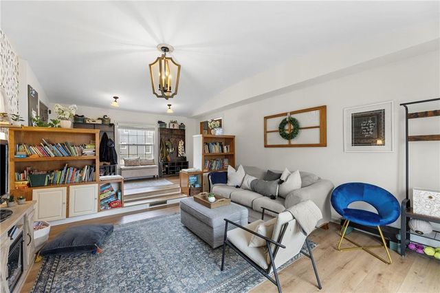 501 E Shawnee Street, Paola, KS 66071