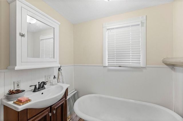 501 E Shawnee Street, Paola, KS 66071