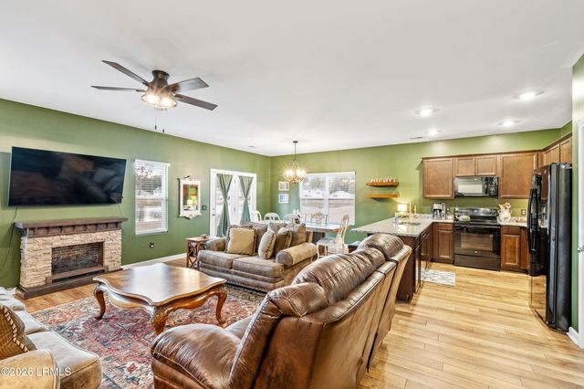 26 Cedarwood Street, Beaufort, SC 29906