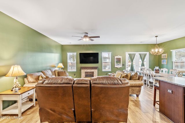 26 Cedarwood Street, Beaufort, SC 29906