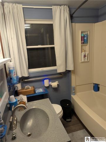 2573 East Middle Road, Sheridan, NY 14136