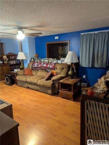 2573 East Middle Road, Sheridan, NY 14136