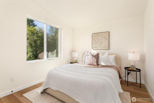 338 NE 90th Street, Seattle, WA 98115