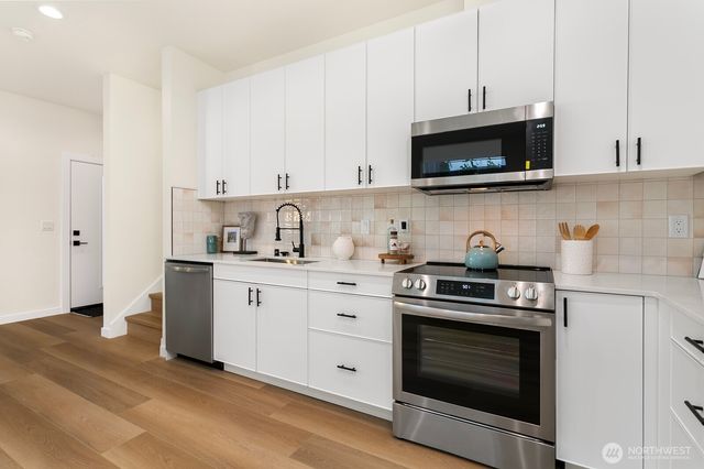 338 NE 90th Street, Seattle, WA 98115