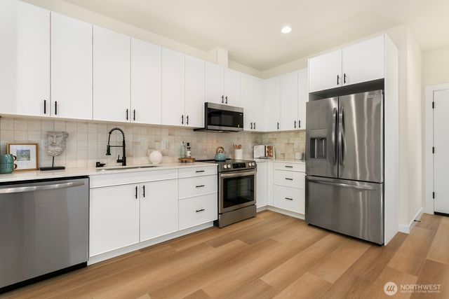 338 NE 90th Street, Seattle, WA 98115