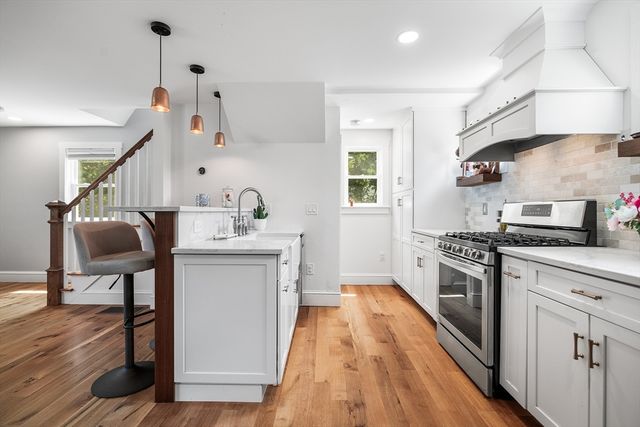 342 Franklin St, Framingham, MA 01702