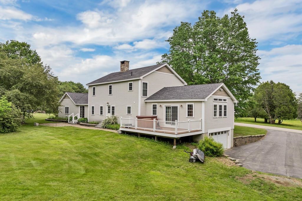26 Hilltop Drive, Wakefield, NH 03872