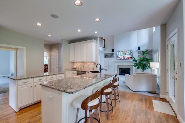 127 Country Hills Dr, Hendersonville, TN 37075