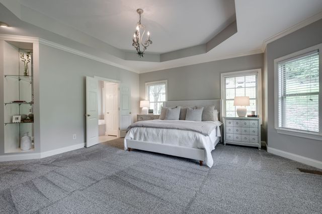 127 Country Hills Dr, Hendersonville, TN 37075