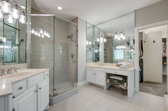 127 Country Hills Dr, Hendersonville, TN 37075