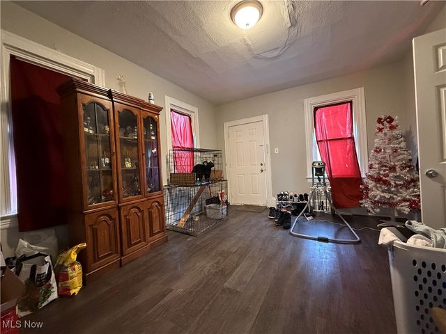 4217 Hyde Avenue, Cleveland, OH 44109