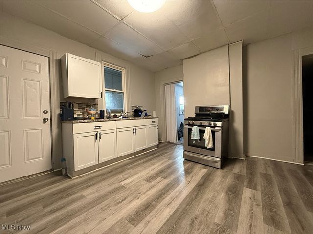 4217 Hyde Avenue, Cleveland, OH 44109