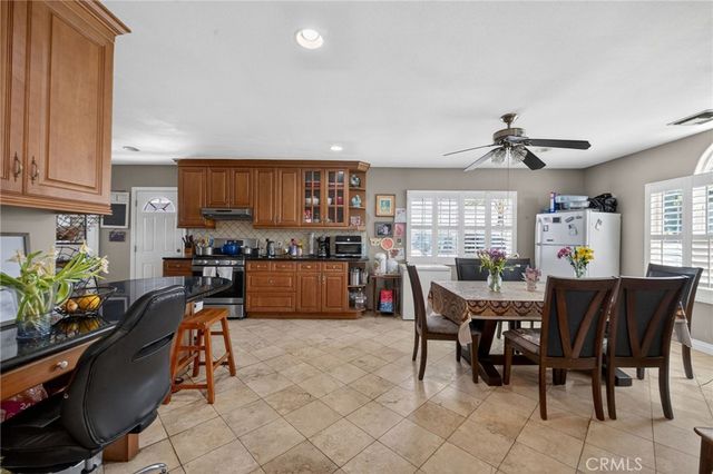 5621 Vonnie Ln, Cypress, CA 90630