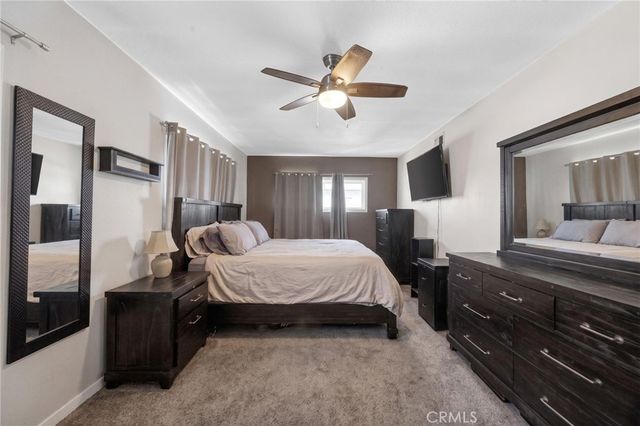 5621 Vonnie Ln, Cypress, CA 90630