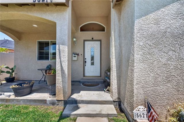 5621 Vonnie Ln, Cypress, CA 90630