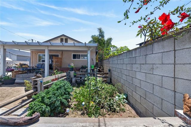 5621 Vonnie Ln, Cypress, CA 90630