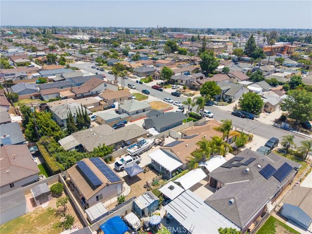 5621 Vonnie Ln, Cypress, CA 90630