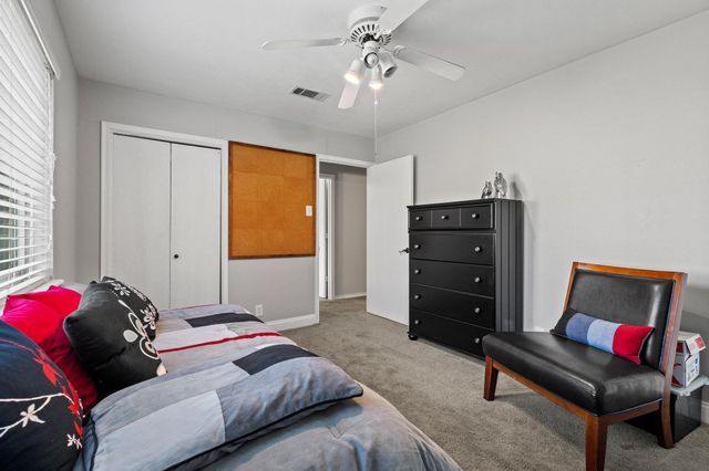 513 W Mclain Drive, Sherman, TX 75092