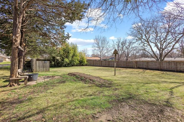 513 W Mclain Drive, Sherman, TX 75092