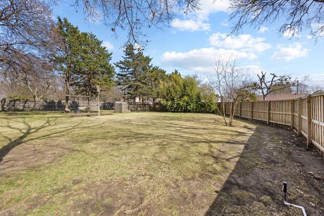 513 W Mclain Drive, Sherman, TX 75092