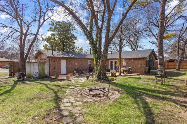 513 W Mclain Drive, Sherman, TX 75092