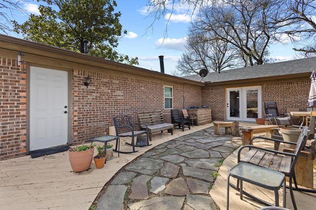 513 W Mclain Drive, Sherman, TX 75092