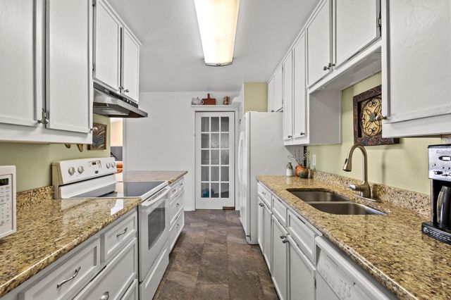 513 W Mclain Drive, Sherman, TX 75092