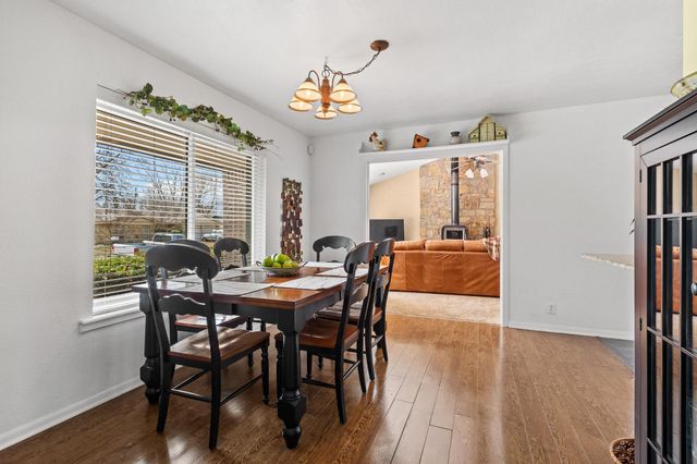 513 W Mclain Drive, Sherman, TX 75092