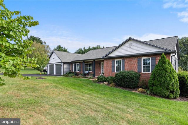 1011 CLOVERDALE RD, Charles Town, WV 25414