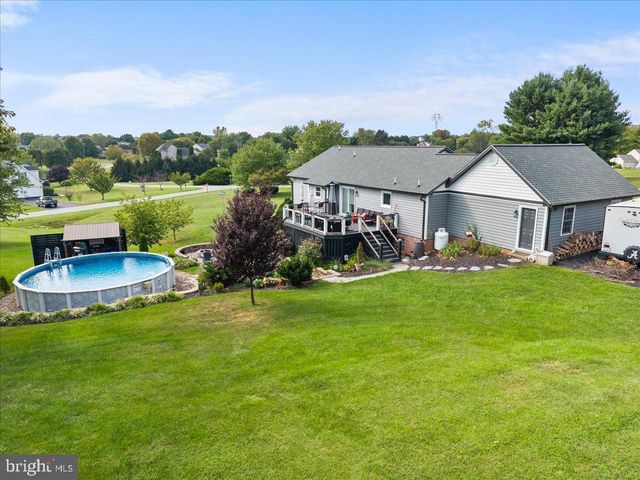 1011 CLOVERDALE RD, Charles Town, WV 25414
