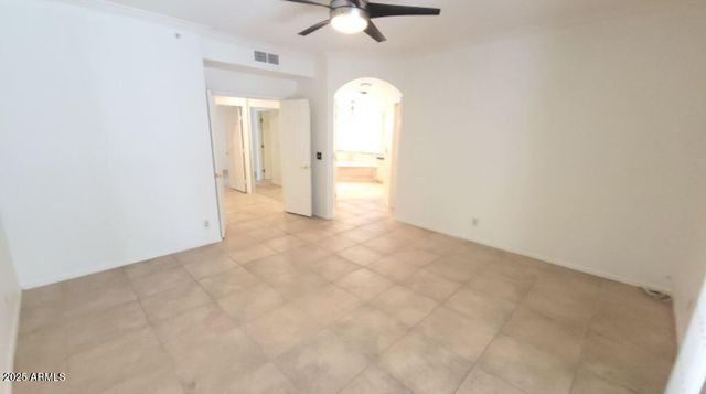 5200 S LAKESHORE Drive 119, Tempe, AZ 85283