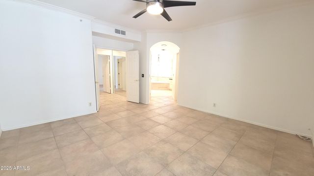 5200 S LAKESHORE Drive 119, Tempe, AZ 85283