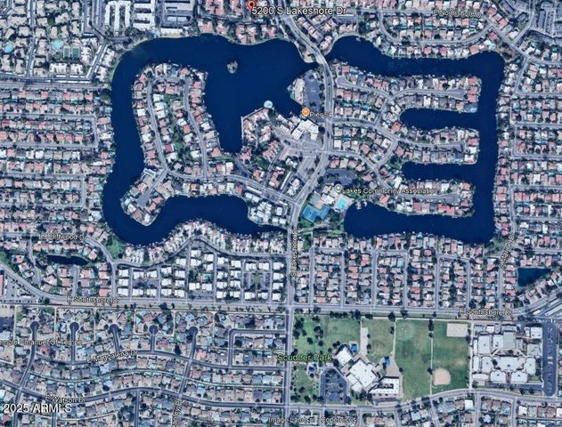 5200 S LAKESHORE Drive 119, Tempe, AZ 85283