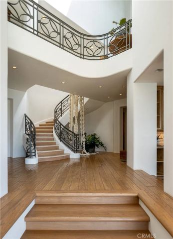 199 Emerald Bay, Laguna Beach, CA 92651