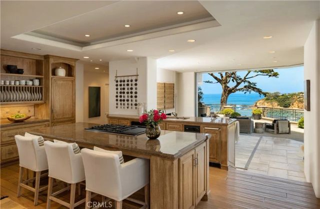 199 Emerald Bay, Laguna Beach, CA 92651