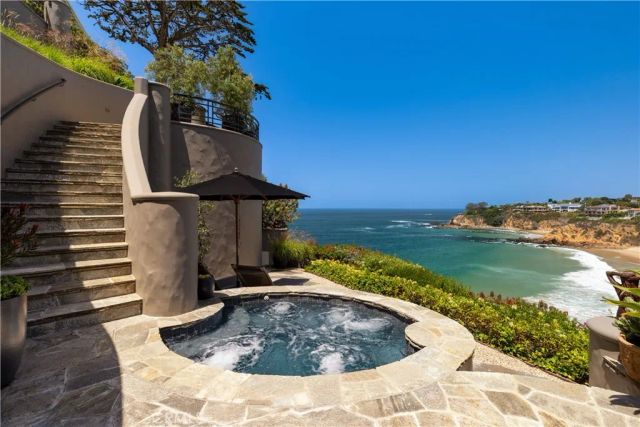 199 Emerald Bay, Laguna Beach, CA 92651