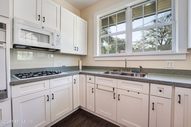 7406 LAURA Street N, Jacksonville, FL 32208