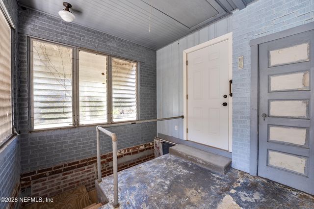 7406 LAURA Street N, Jacksonville, FL 32208