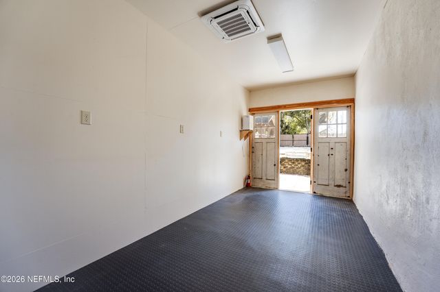 7406 LAURA Street N, Jacksonville, FL 32208