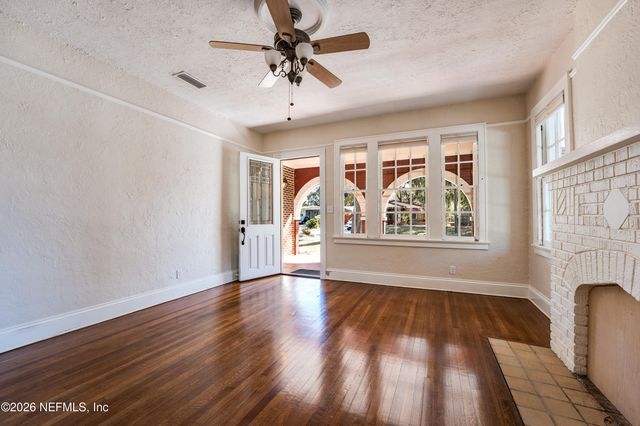 7406 LAURA Street N, Jacksonville, FL 32208