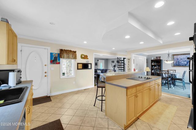 385 Main Street, Keansburg, NJ 07734