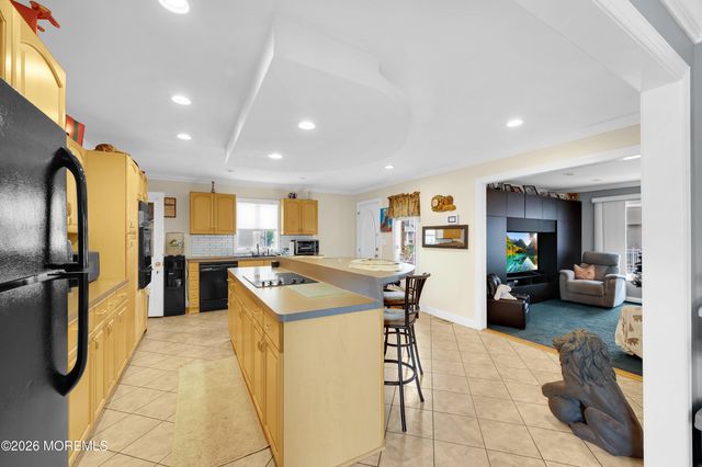 385 Main Street, Keansburg, NJ 07734