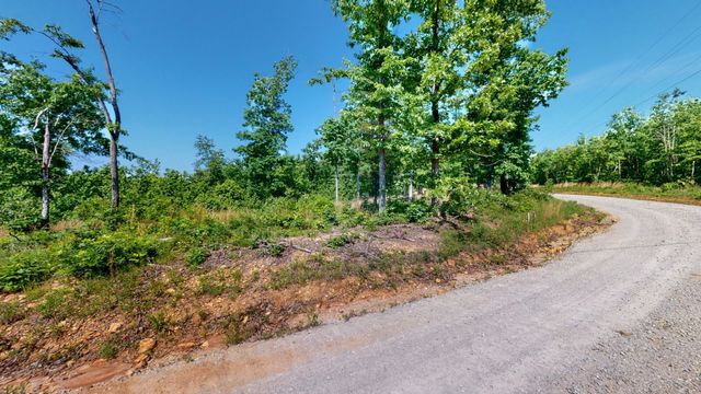 820 Overlook Trl, Stewart, TN 37175