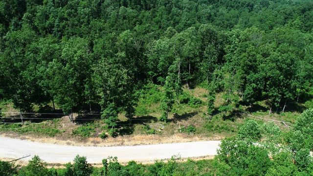 820 Overlook Trl, Stewart, TN 37175