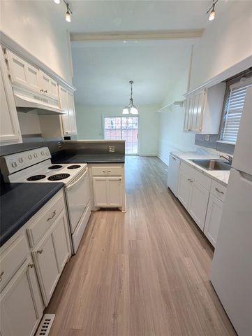 3301 Oakbrook Drive, Del City, OK 73115