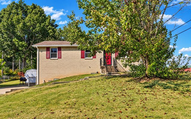 443 Appleton Dr, Clarksville, TN 37042