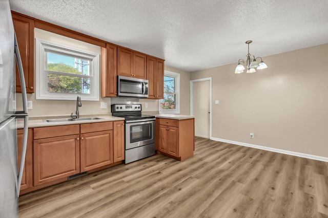 443 Appleton Dr, Clarksville, TN 37042